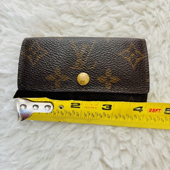 Louis Vuitton Monogram Leather Vintage 4 Hooks Key Holder - Picture 4 of 16